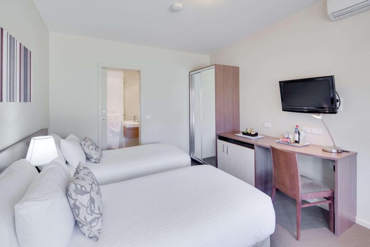Drouin Motel エクステリア 写真