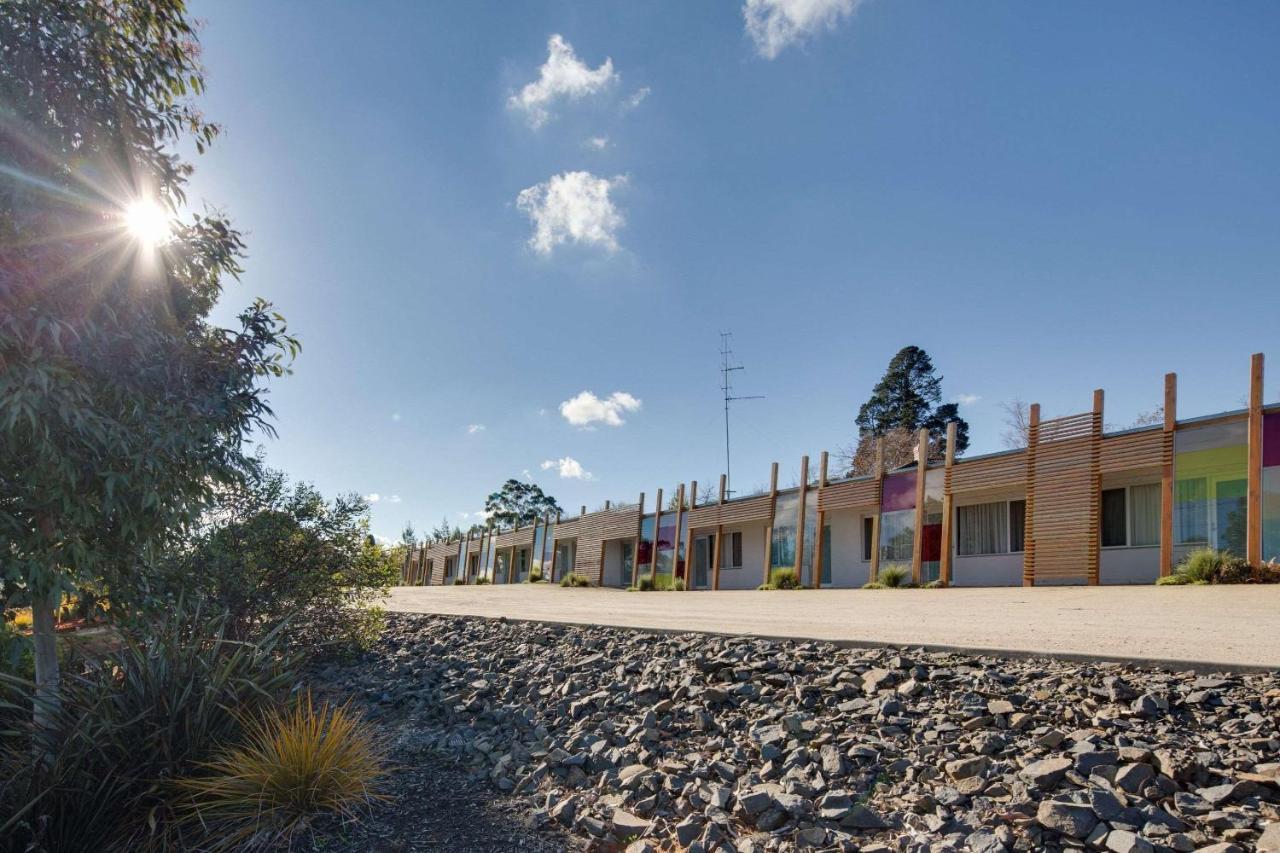 Drouin Motel エクステリア 写真